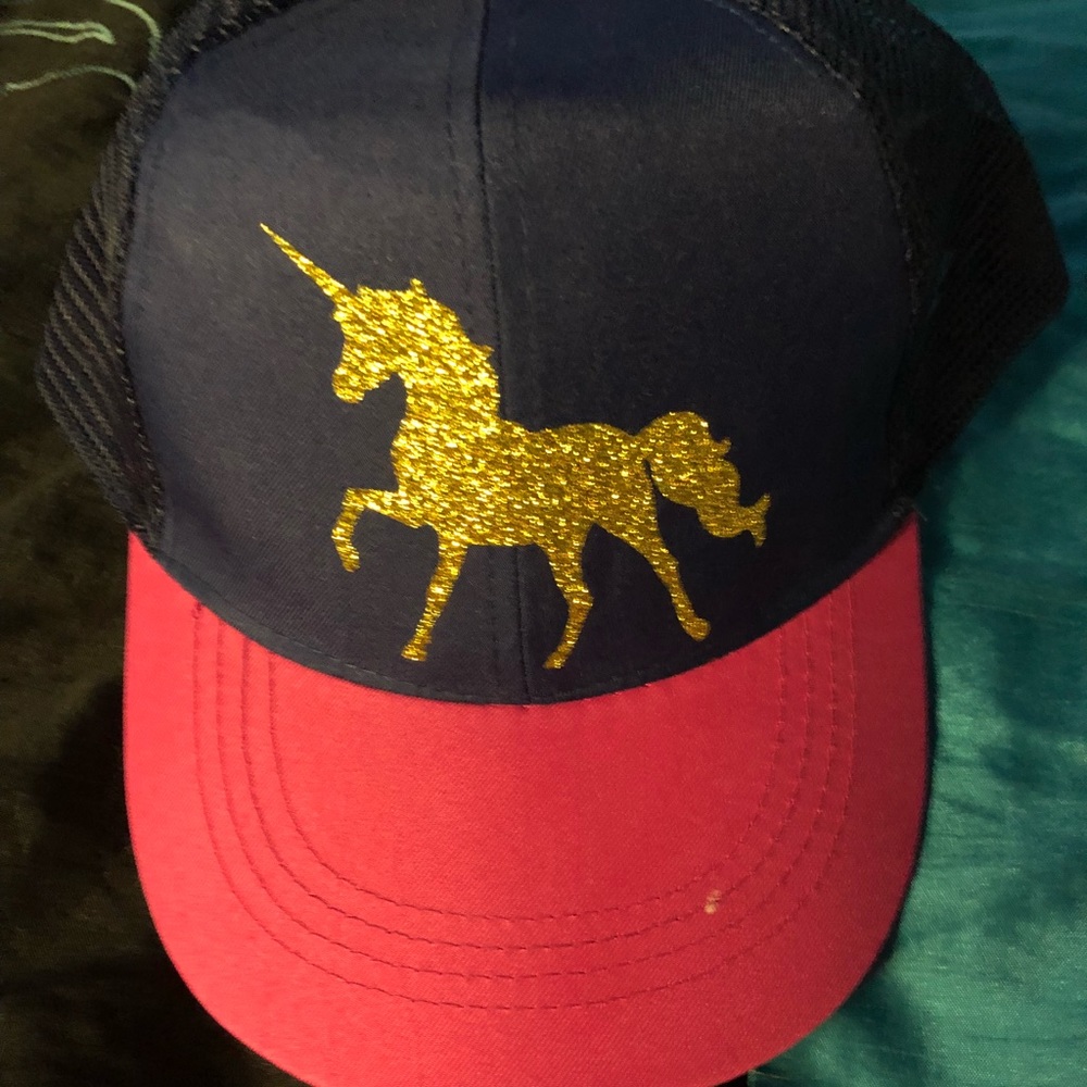 We now make custom hats!!